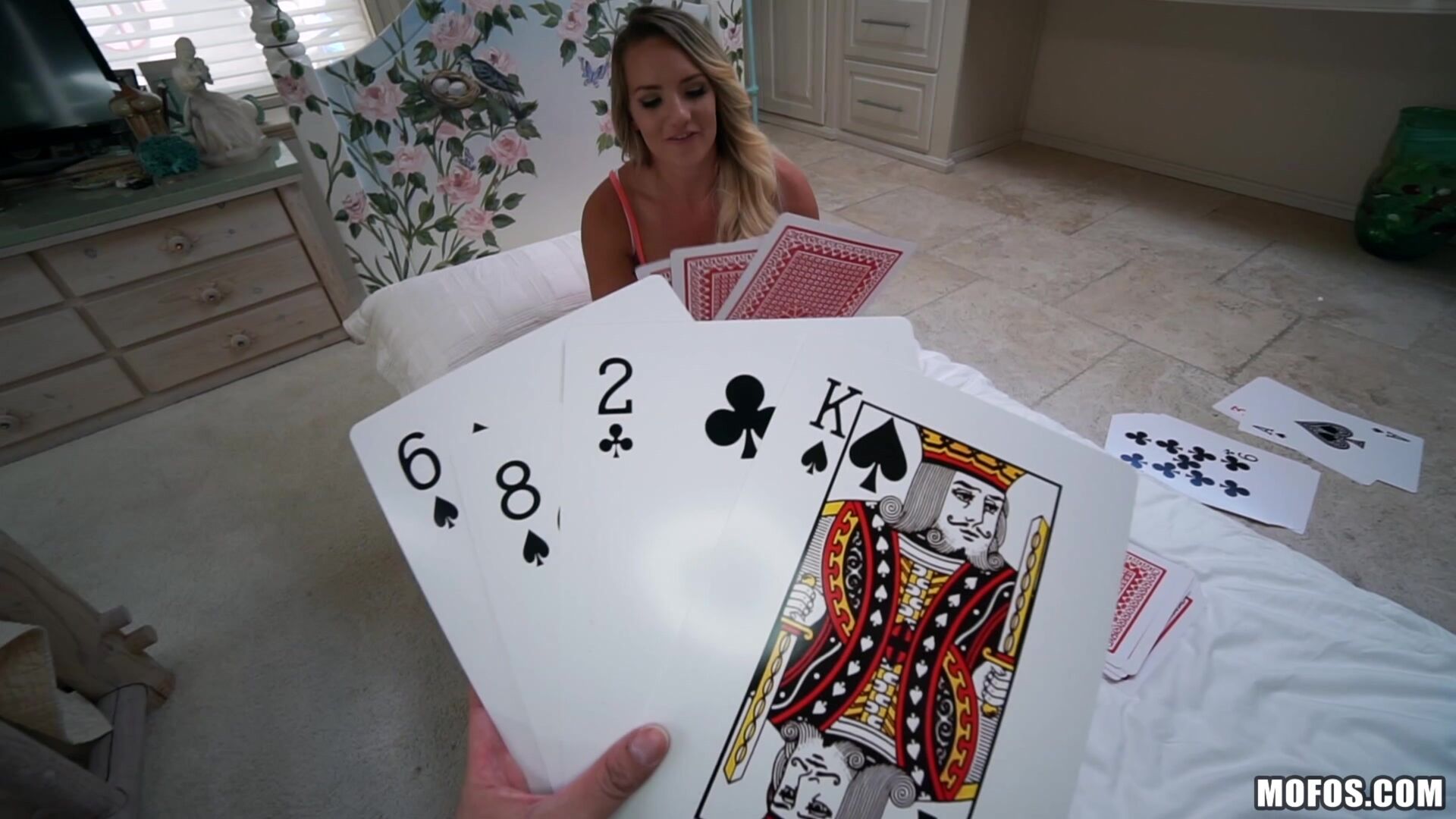 Athletic Spinner Deepthroats Cock
