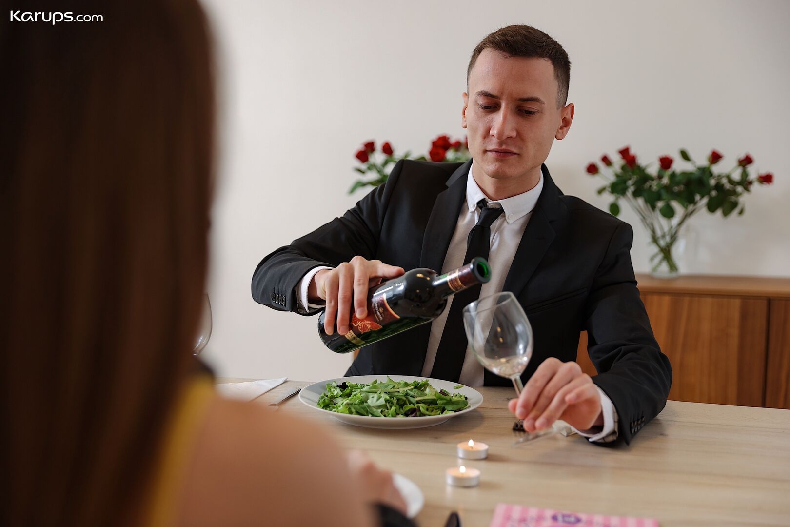 BOUND STRESSED DINNER GUEST