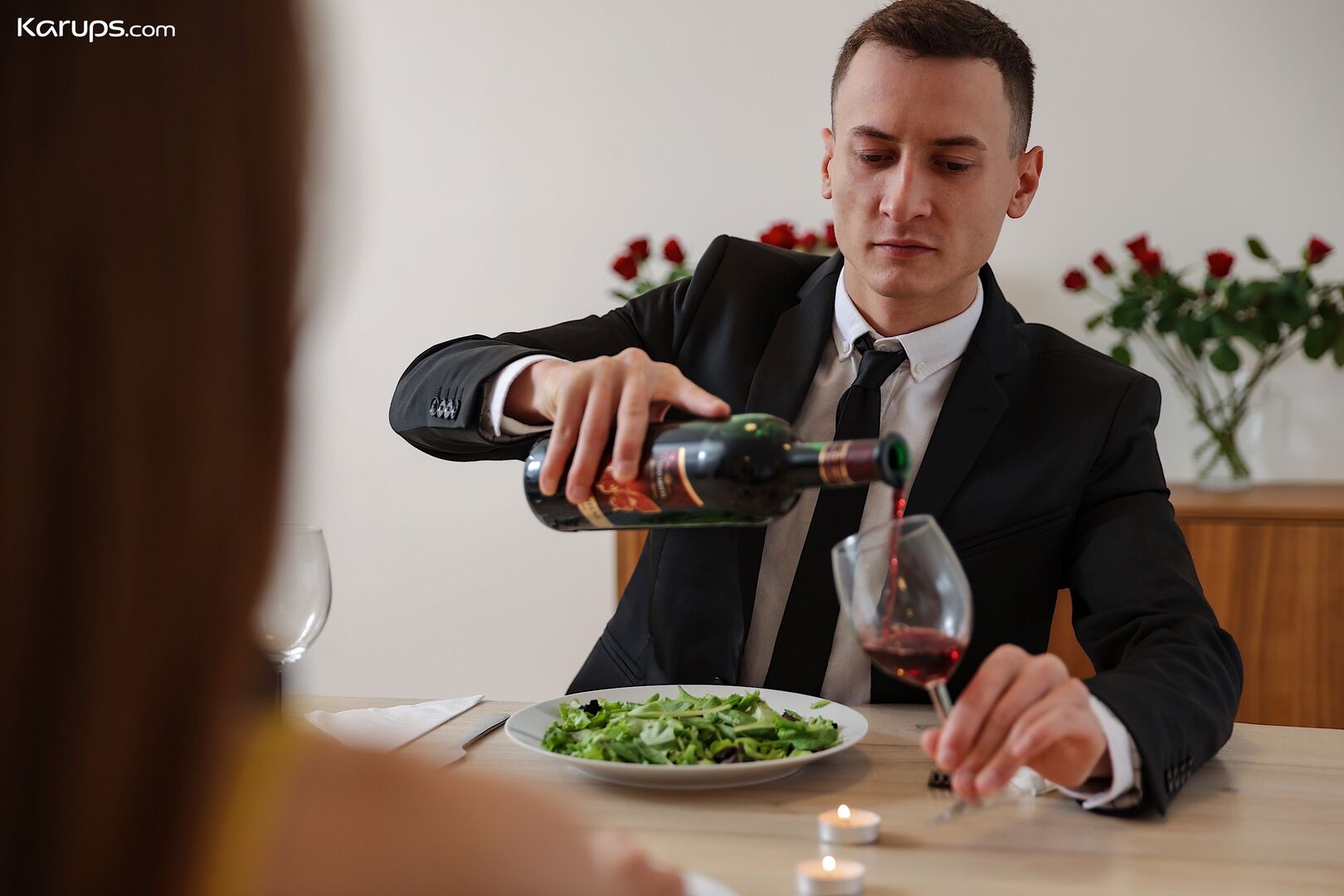BOUND STRESSED DINNER GUEST