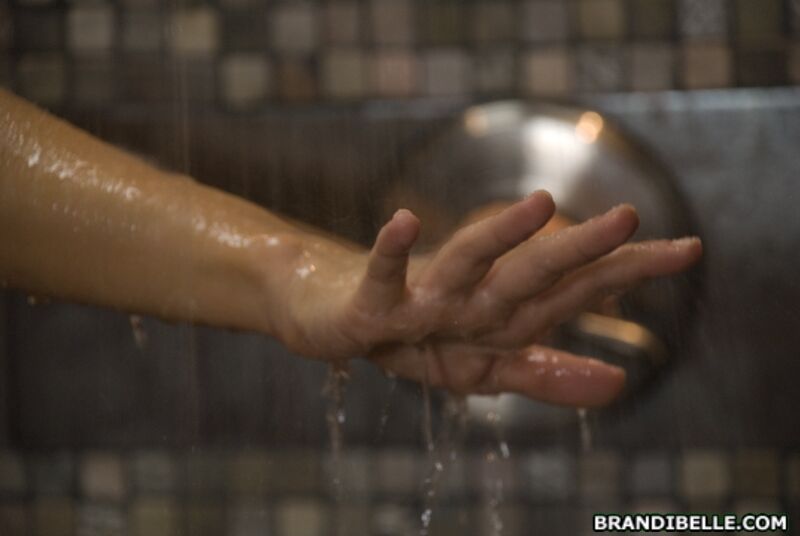 Sex in the Shower 0201