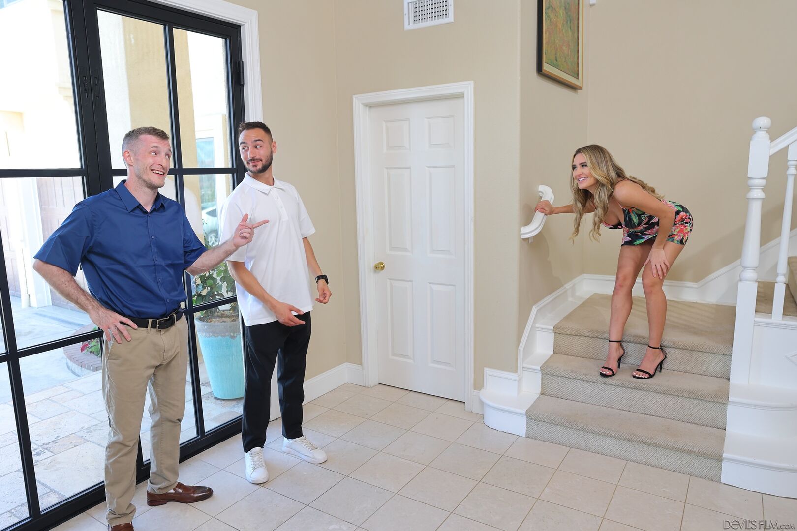 Neighborhood Swingers #25 - Ella Reese & Milan