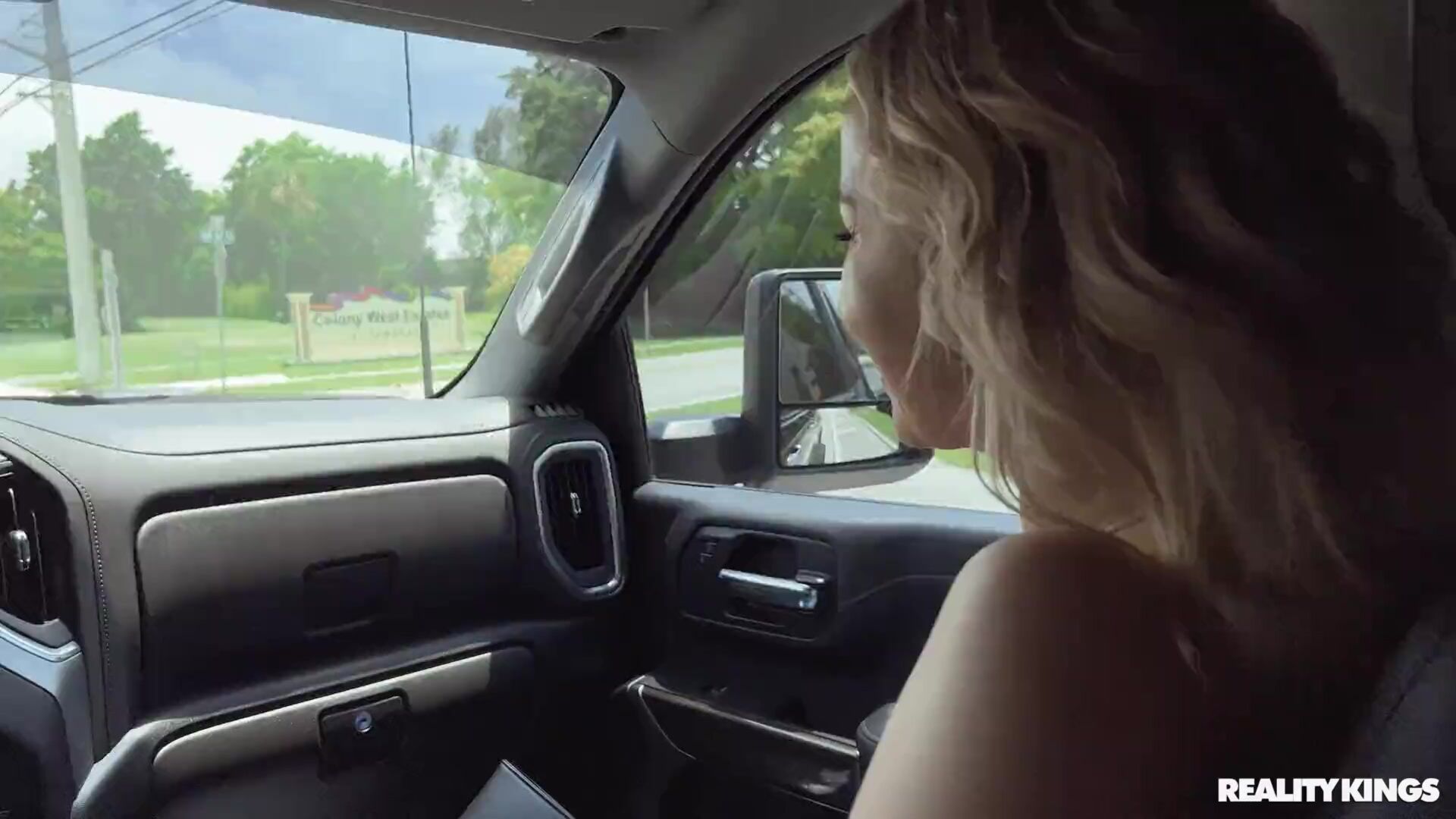The MILF Hunter Returns!