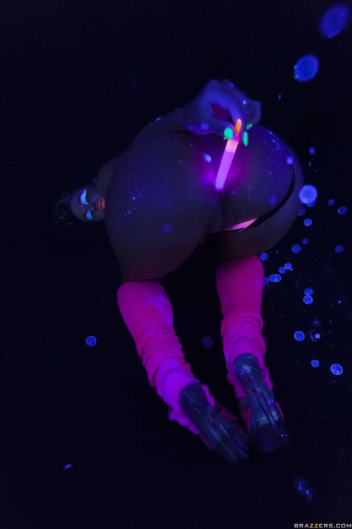 Blacklight Booty