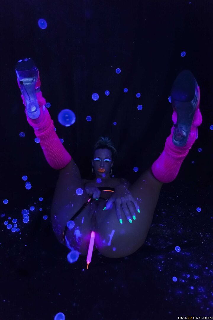 Blacklight Booty