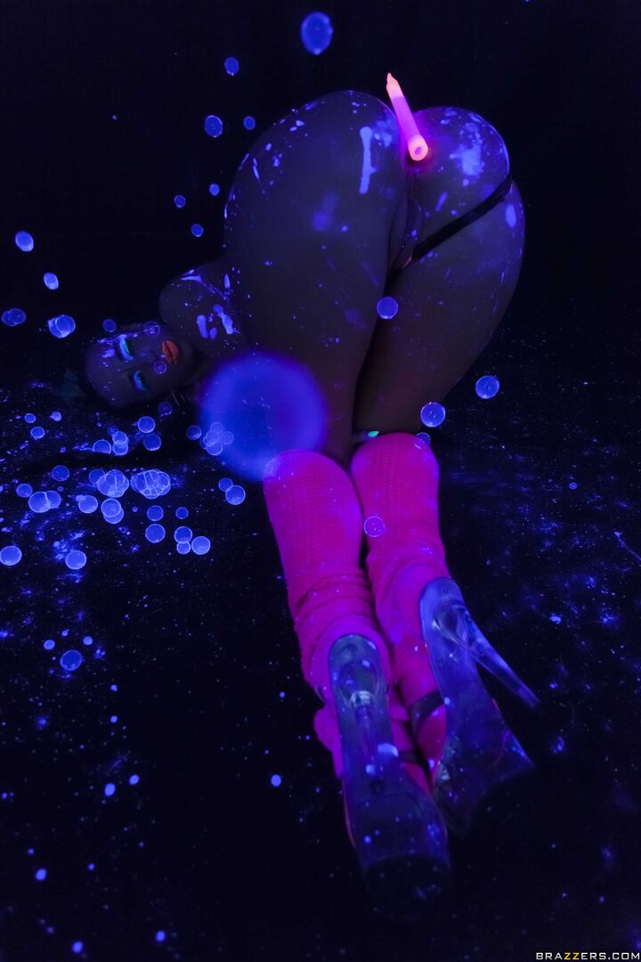 Blacklight Booty