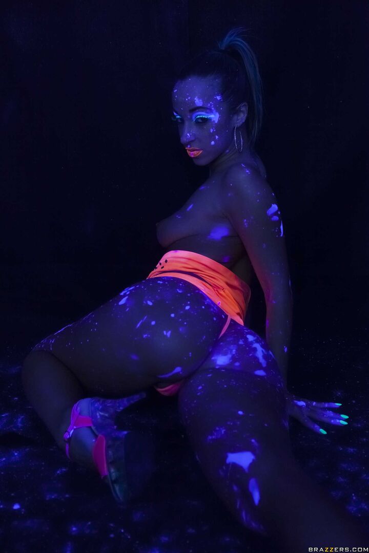 Blacklight Booty