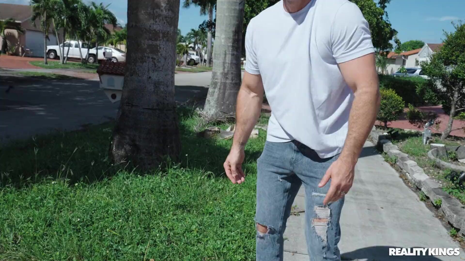 Hunting The Horny Gardener