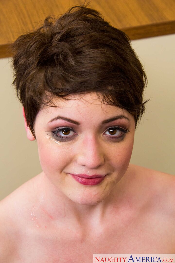 Student Nora Belle fucking in the desk with her brown eyes