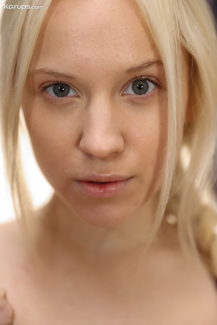 NUBILE TOYING TEEN