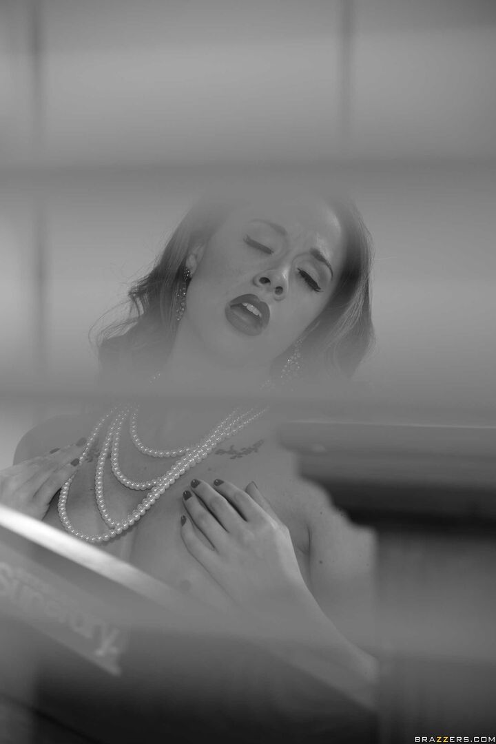 The Case of the Pearl Necklace